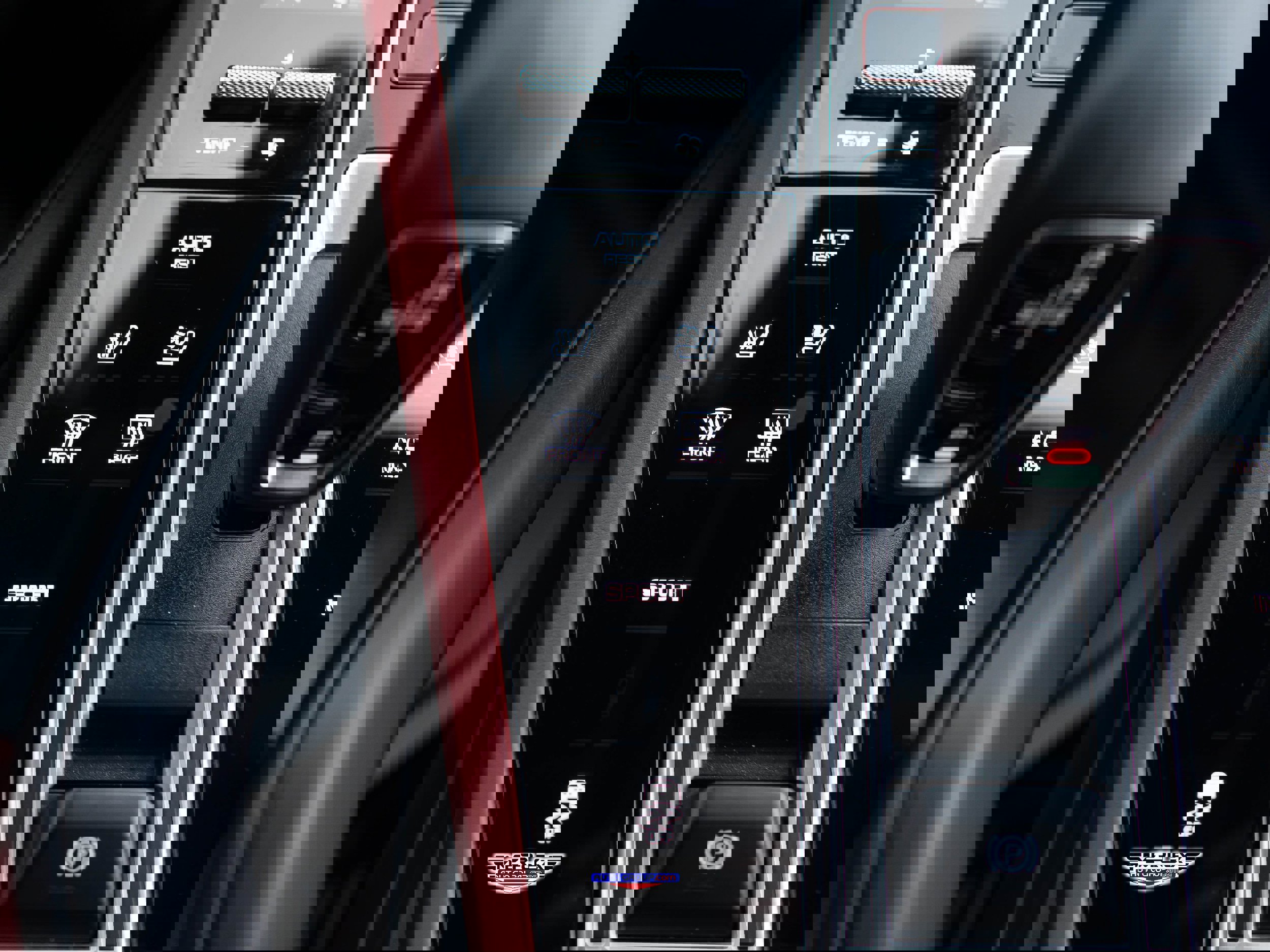 Used 2022 Porsche Cayenne Platinum Edition image 36