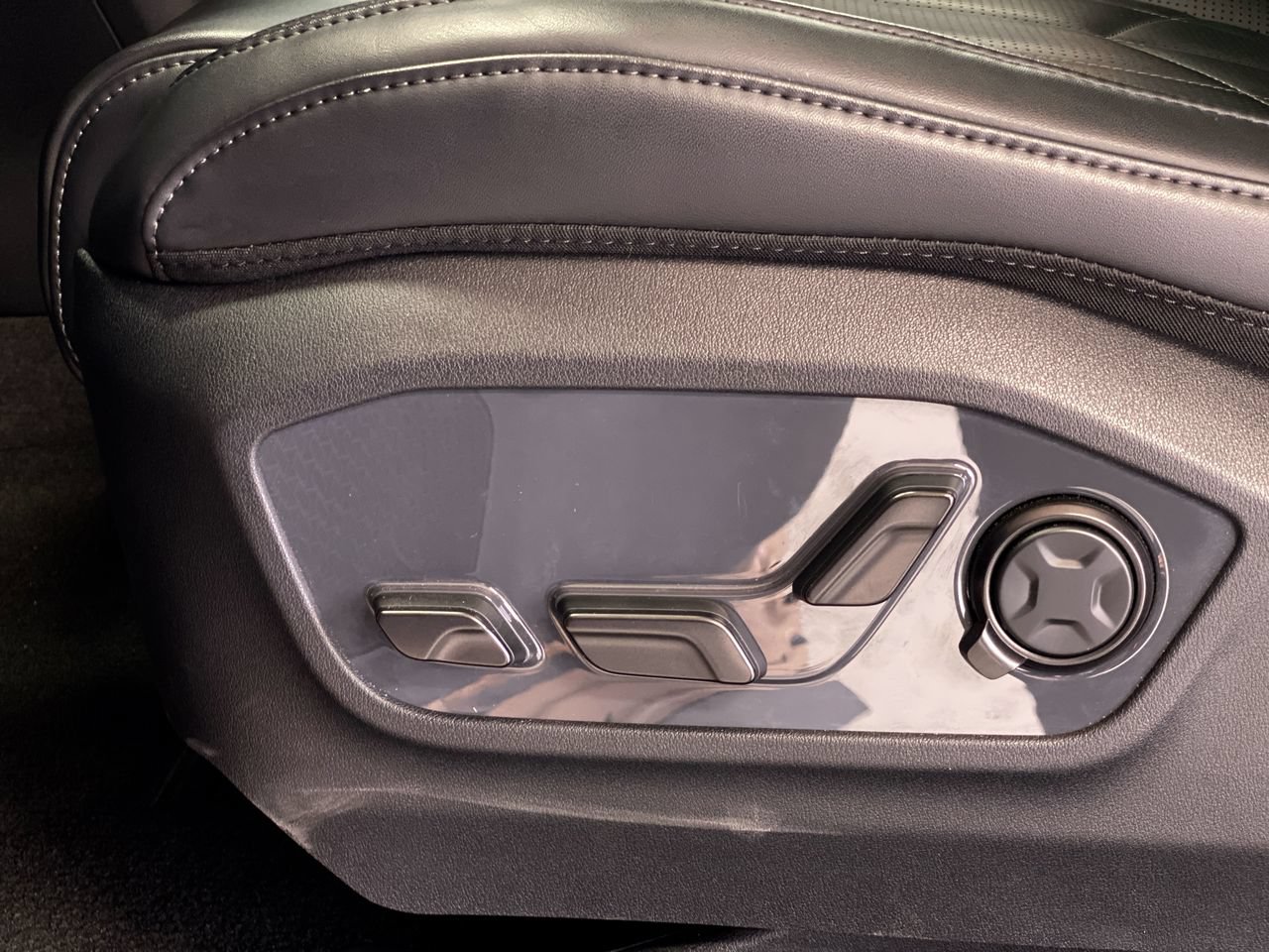New 2027 Kia Telluride SX Prestige X-Pro AWD/4WD image 17