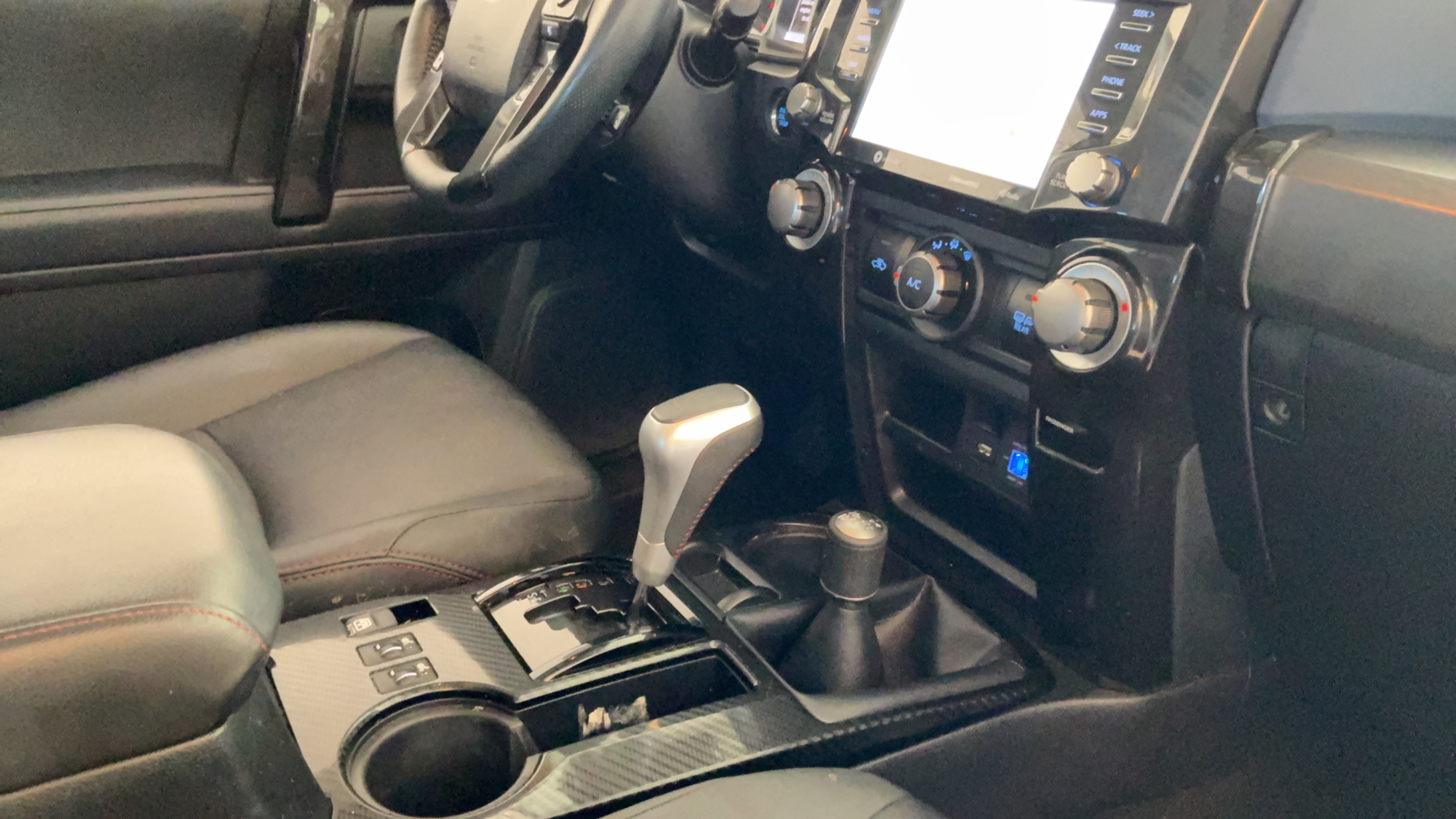 Certified 2023 Toyota 4Runner TRD Off-Road Premium w/ Moonroof Package AWD/4WD image 40