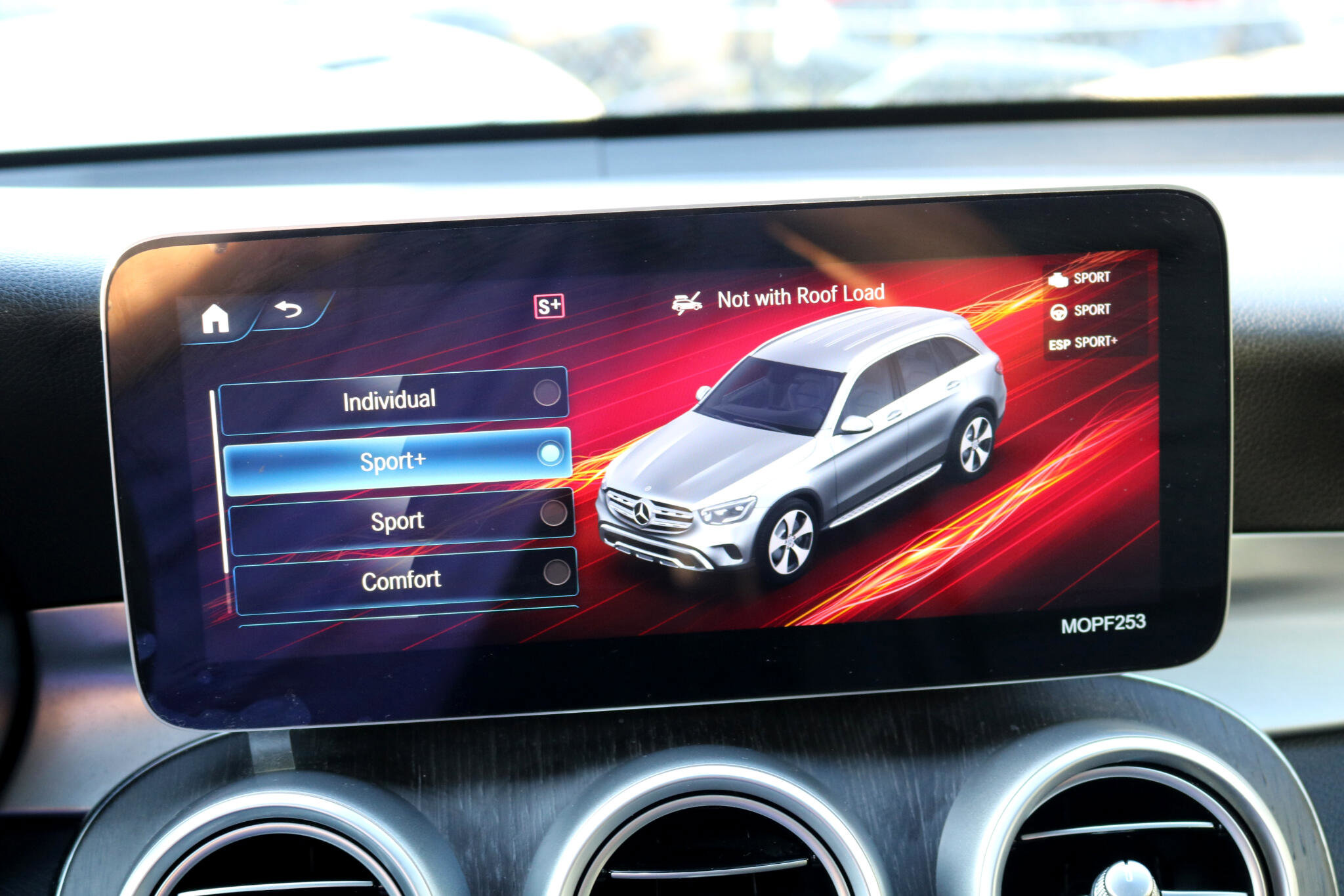 Used 2020 Mercedes-Benz GLC 300 4MATIC image 23