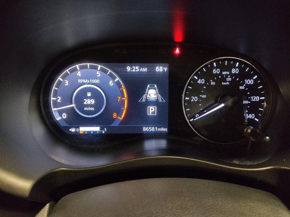 Used 2021 Nissan Kicks SV image 23