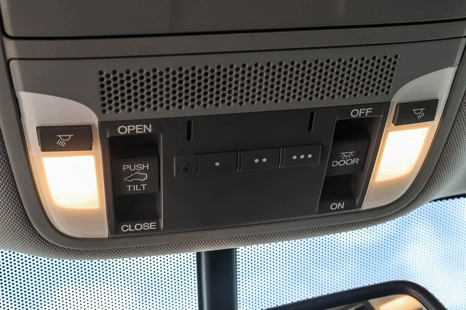 Used 2018 Acura RDX FWD image 30