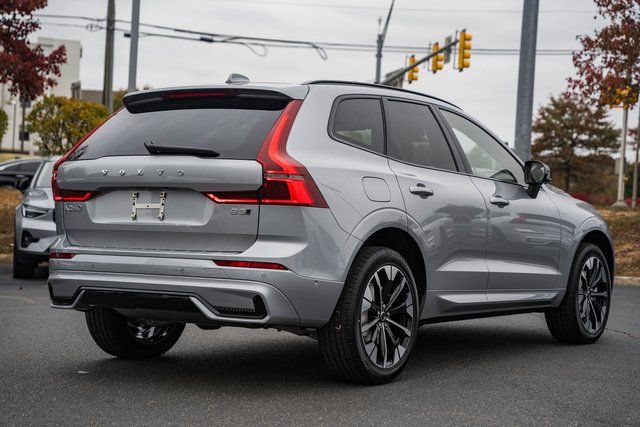 Used 2026 Volvo XC60 B5 Plus w/ Protection Package Premier AWD/4WD image 4