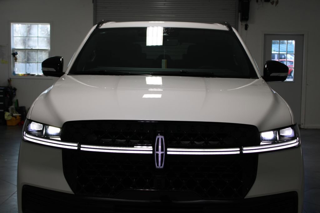 New 2026 Lincoln Navigator Reserve image 20