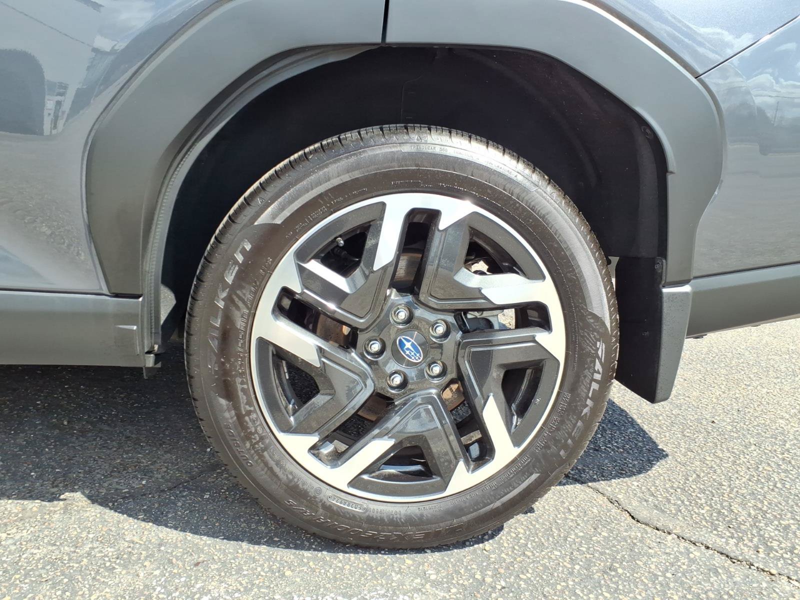 Certified 2025 Subaru Forester Limited w/ Popular Package AWD/4WD image 5