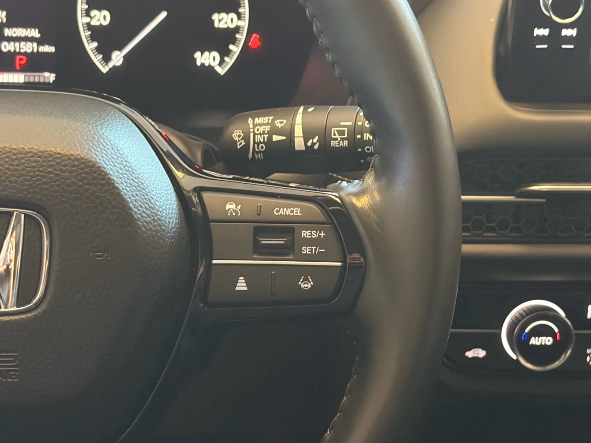 Used 2023 Honda HR-V EX-L image 79