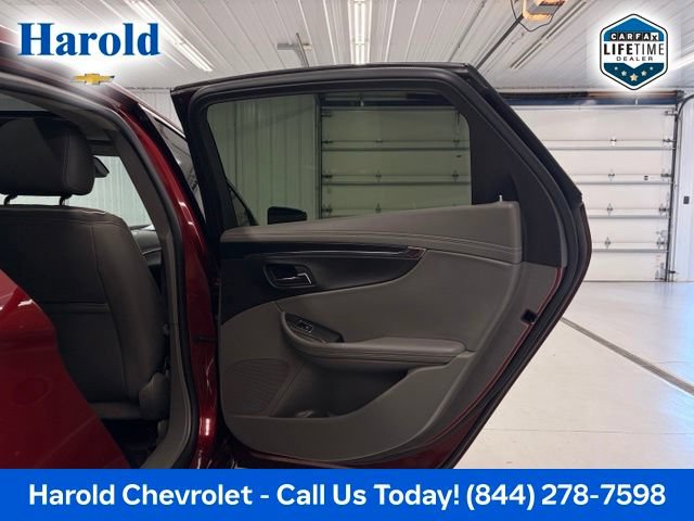 Used 2016 Chevrolet Impala LTZ w/ Enhanced Convenience Package FWD image 8