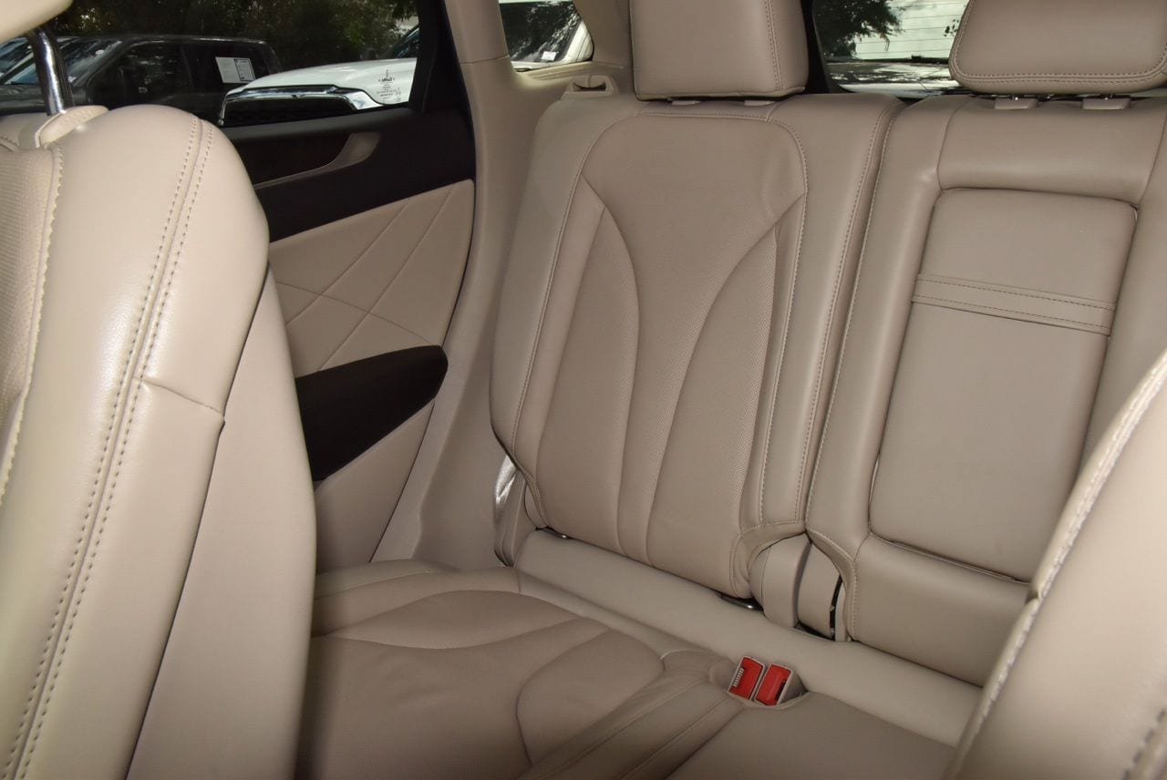 Used 2019 Lincoln MKC Reserve w/ MKC Technology Package FWD image 19