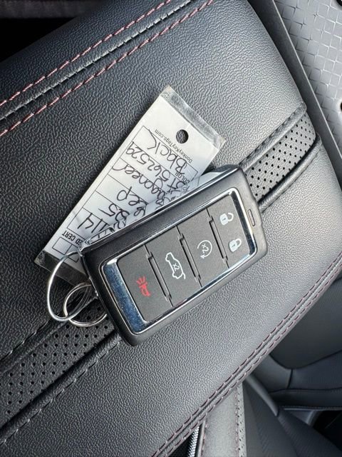 Used 2025 Jeep Wagoneer S Limited image 31