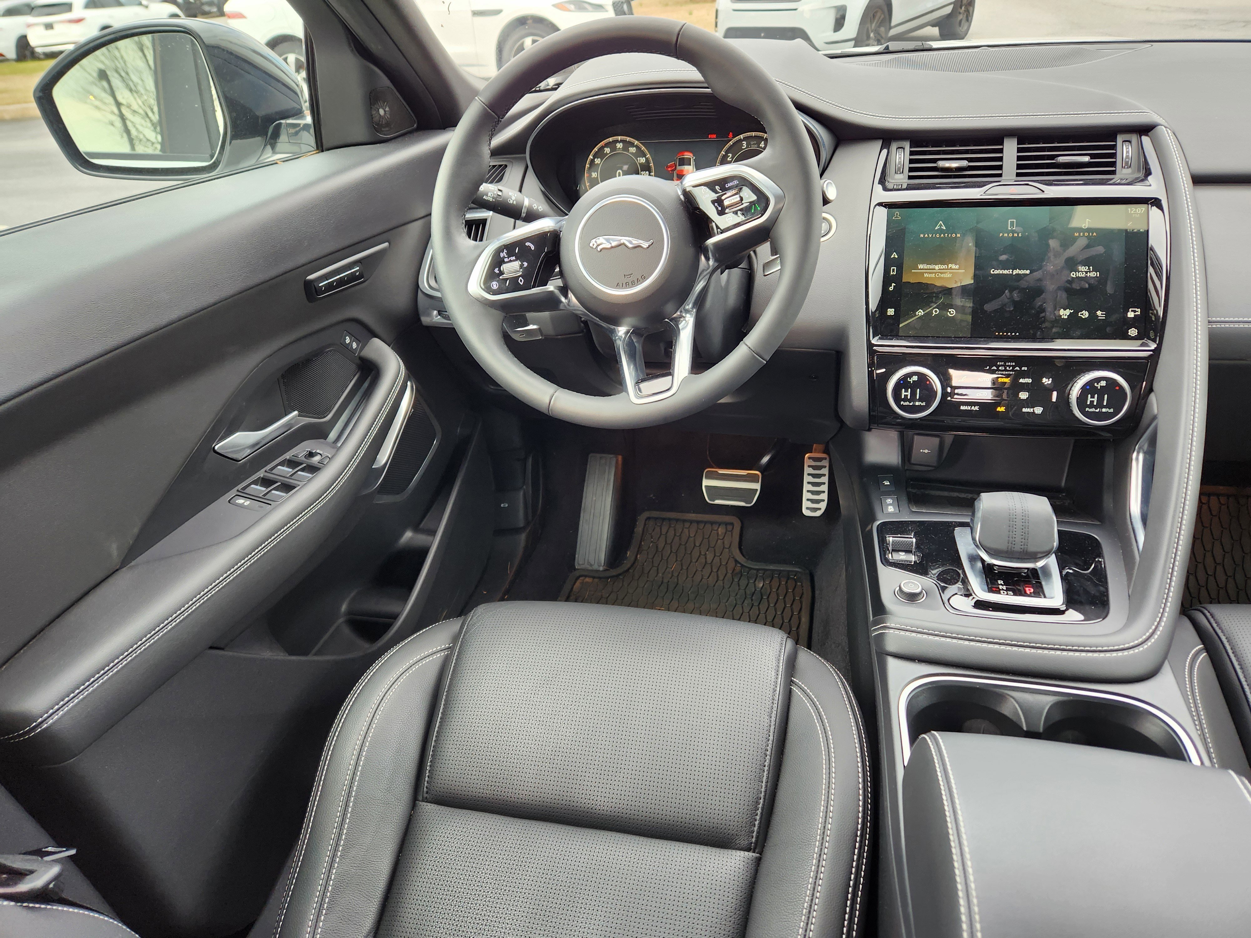 Certified 2024 Jaguar E-PACE R-Dynamic SE image 13