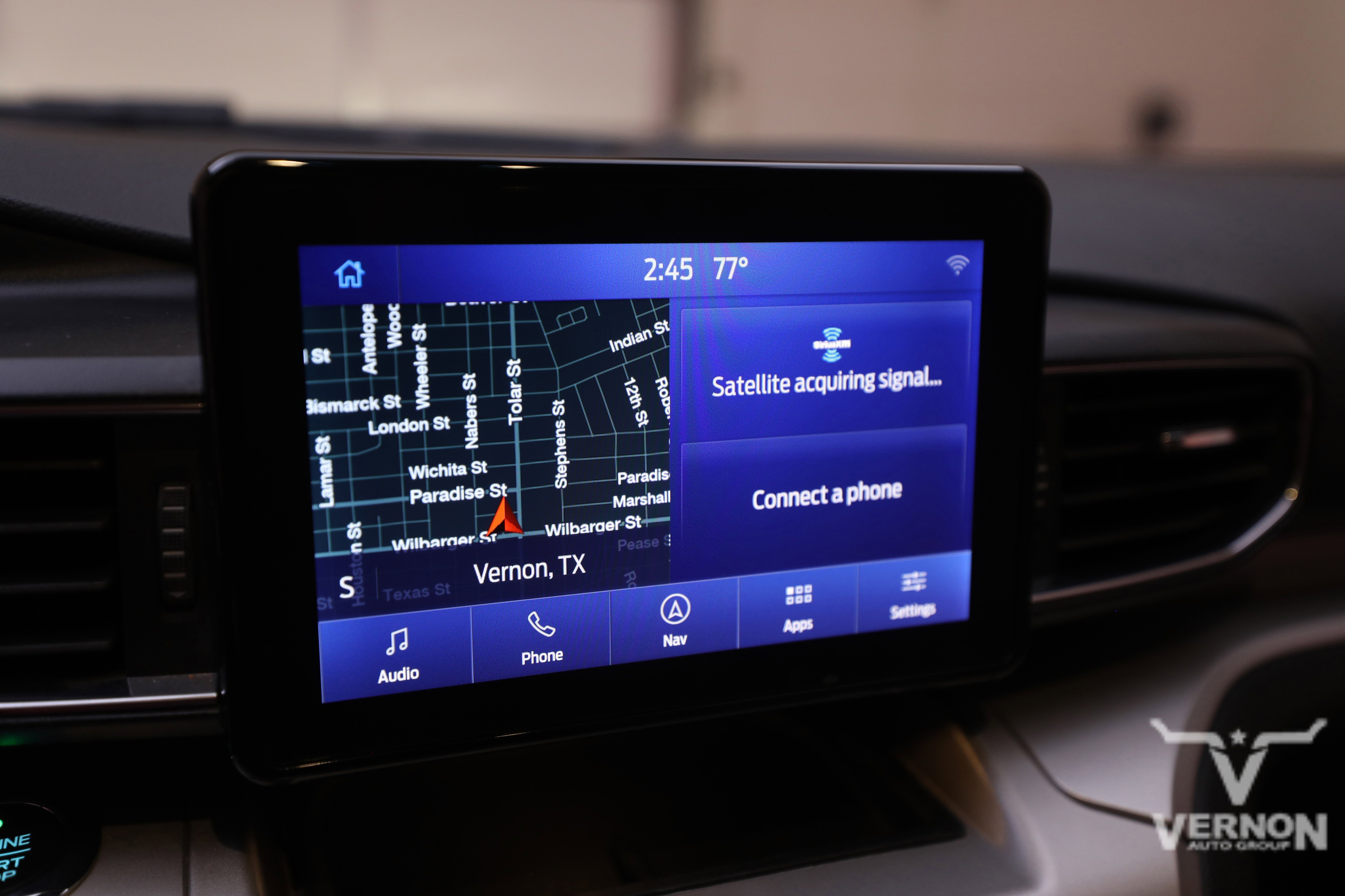 Used 2020 Ford Explorer XLT w/ Equipment Group 202A image 25