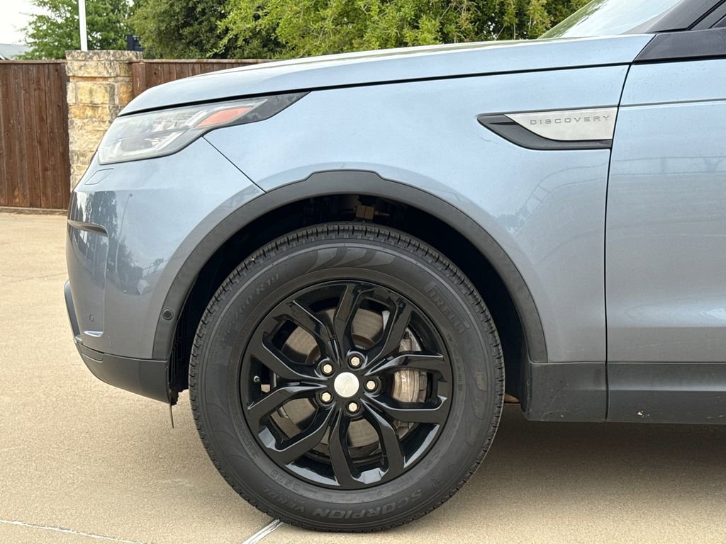 Used 2019 Land Rover Discovery SE AWD/4WD image 5