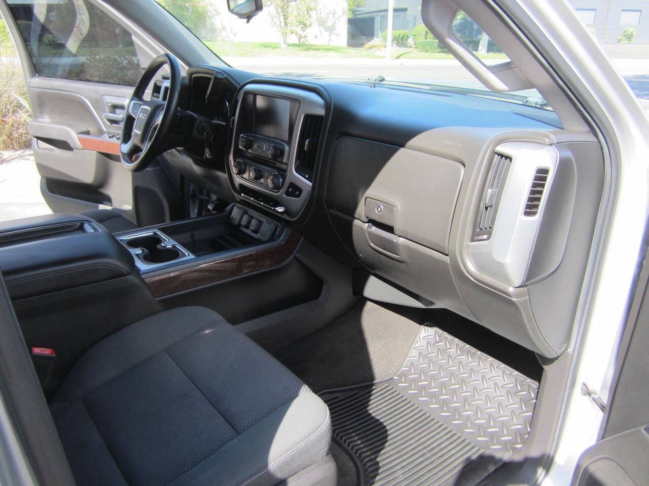 Used 2015 GMC Sierra 1500 SLE w/ SLE Value Package AWD/4WD image 22