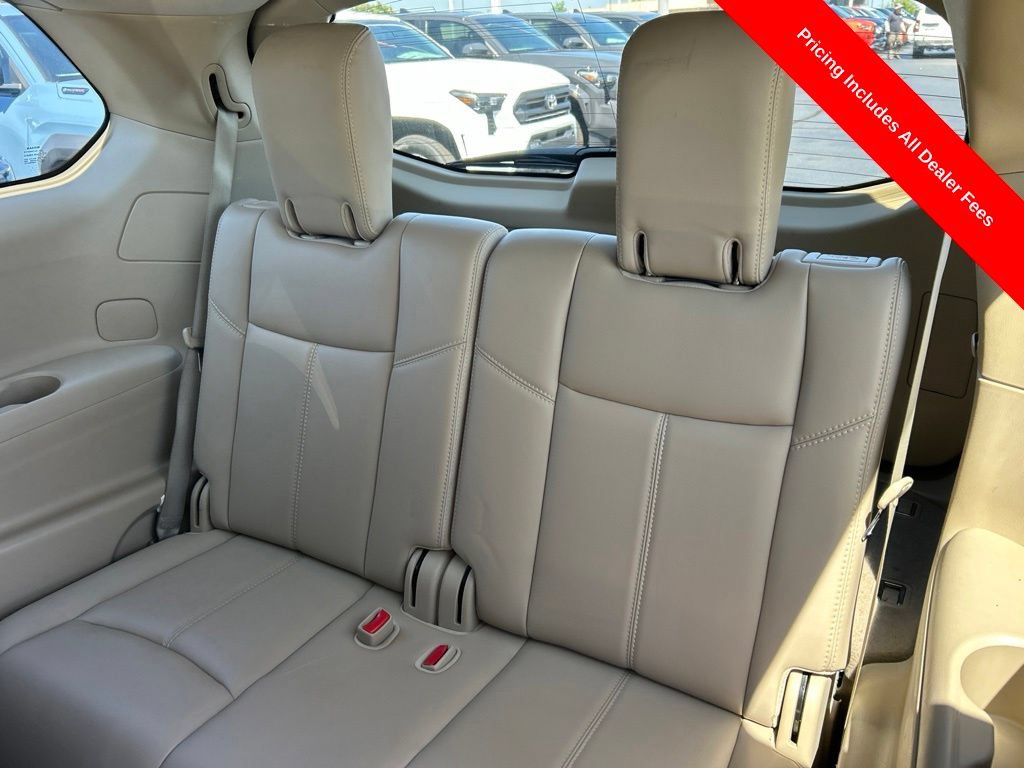 Used 2015 Nissan Pathfinder SL FWD image 17