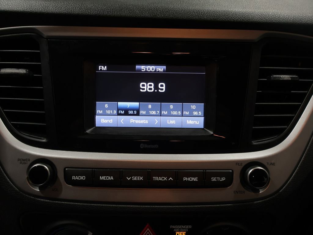 Used 2021 Hyundai Accent SE FWD image 25