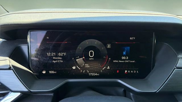 Used 2025 GMC Acadia Elevation FWD image 13
