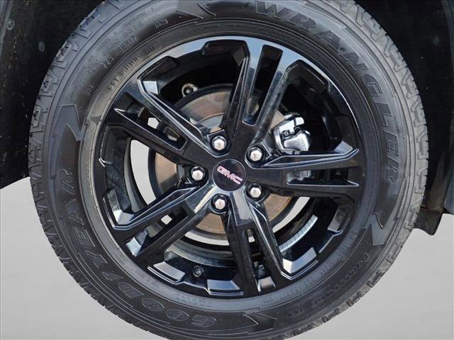 Used 2022 GMC Terrain AT4 w/ Infotainment Package II image 7