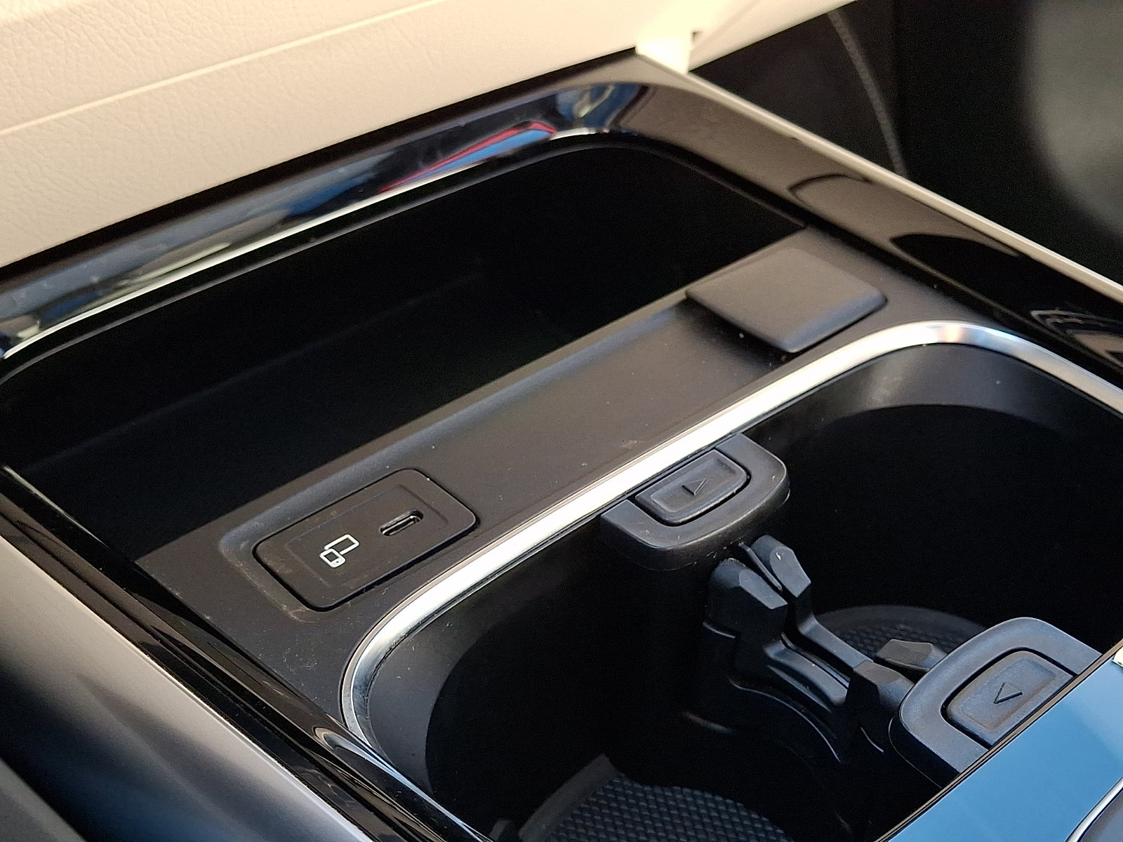 Used 2022 Mercedes-Benz GLA 250 4MATIC image 25
