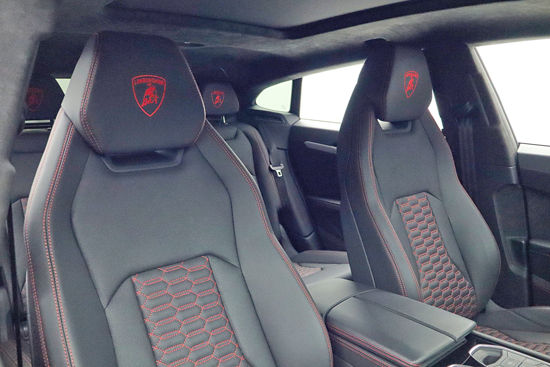 Used 2024 Lamborghini Urus S image 39