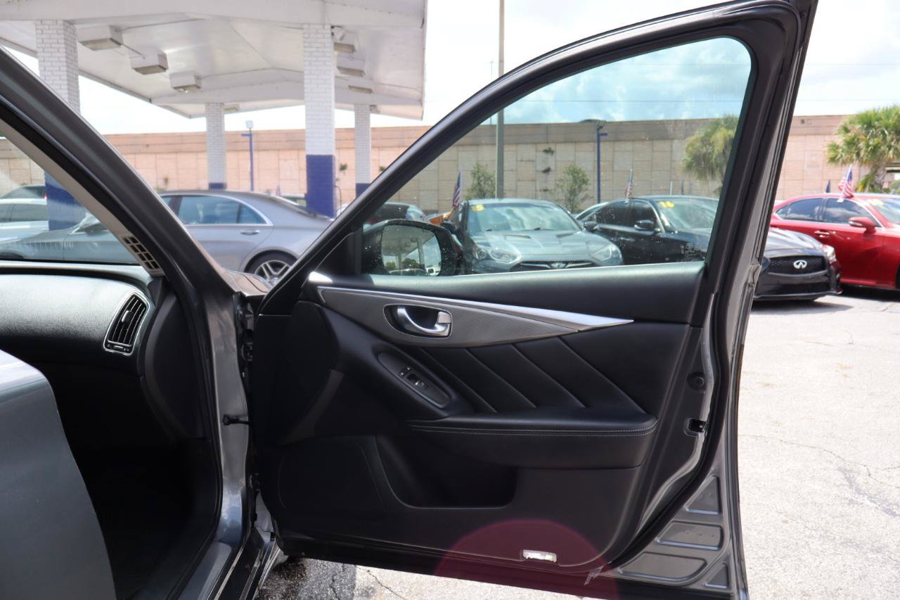 Used 2016 INFINITI Q50 3.0t Premium w/ 3.0T Premium Plus Package RWD image 16
