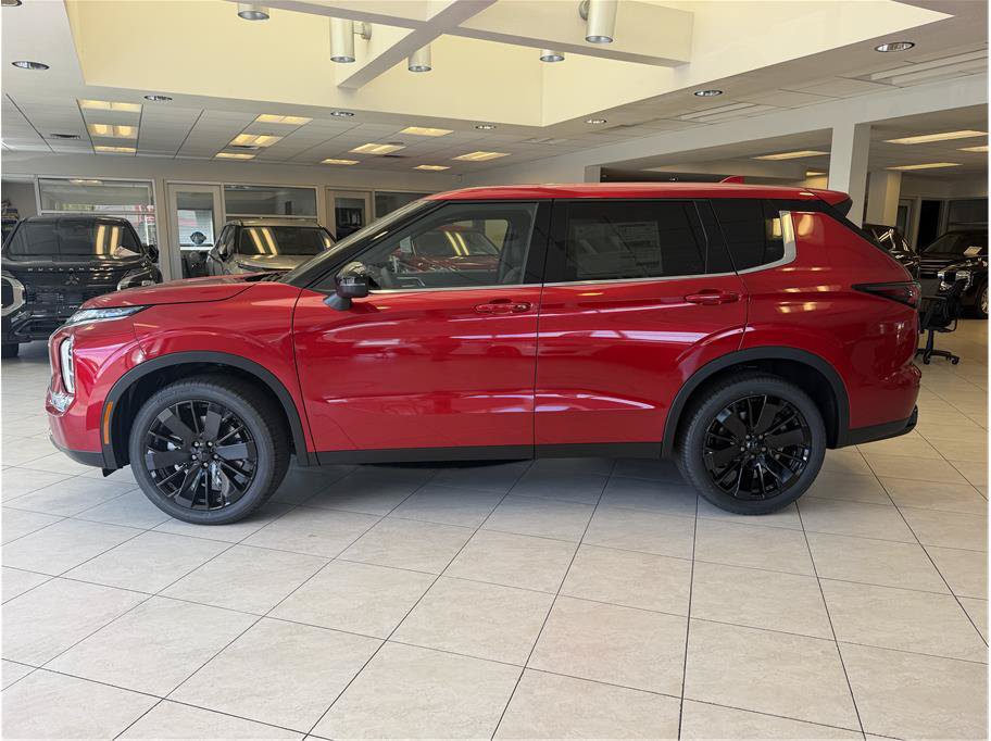 New 2026 Mitsubishi Outlander LE FWD image 8