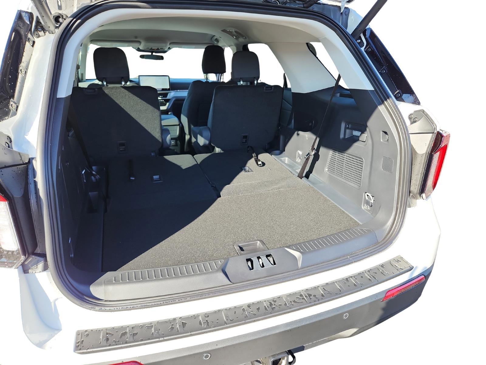 New 2026 Ford Explorer Active image 31