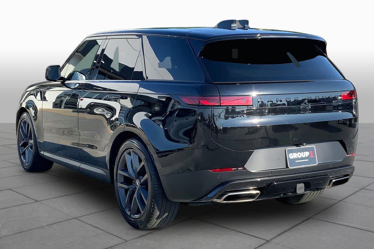 Used 2024 Land Rover Range Rover Sport SE AWD/4WD image 12