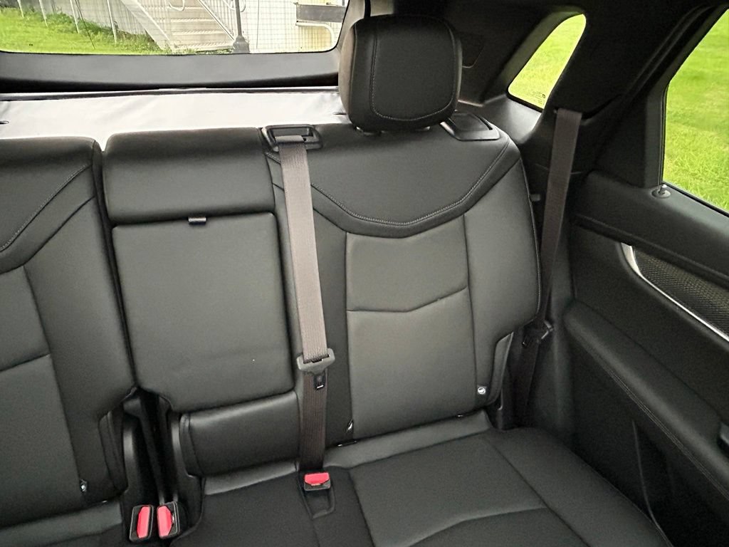 Used 2024 Cadillac XT5 Sportv w/ Technology Package AWD/4WD image 14
