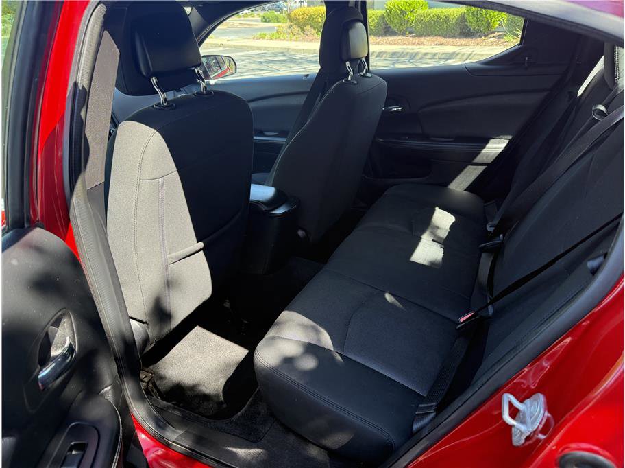 Used 2013 Dodge Avenger SE image 11