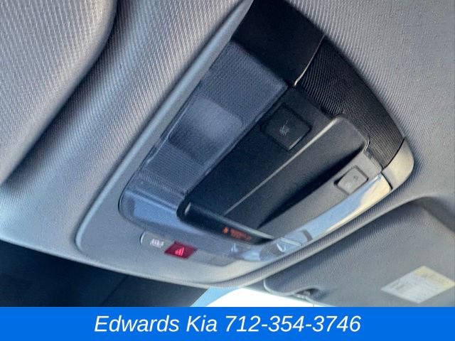 New 2025 Kia Sorento S image 32