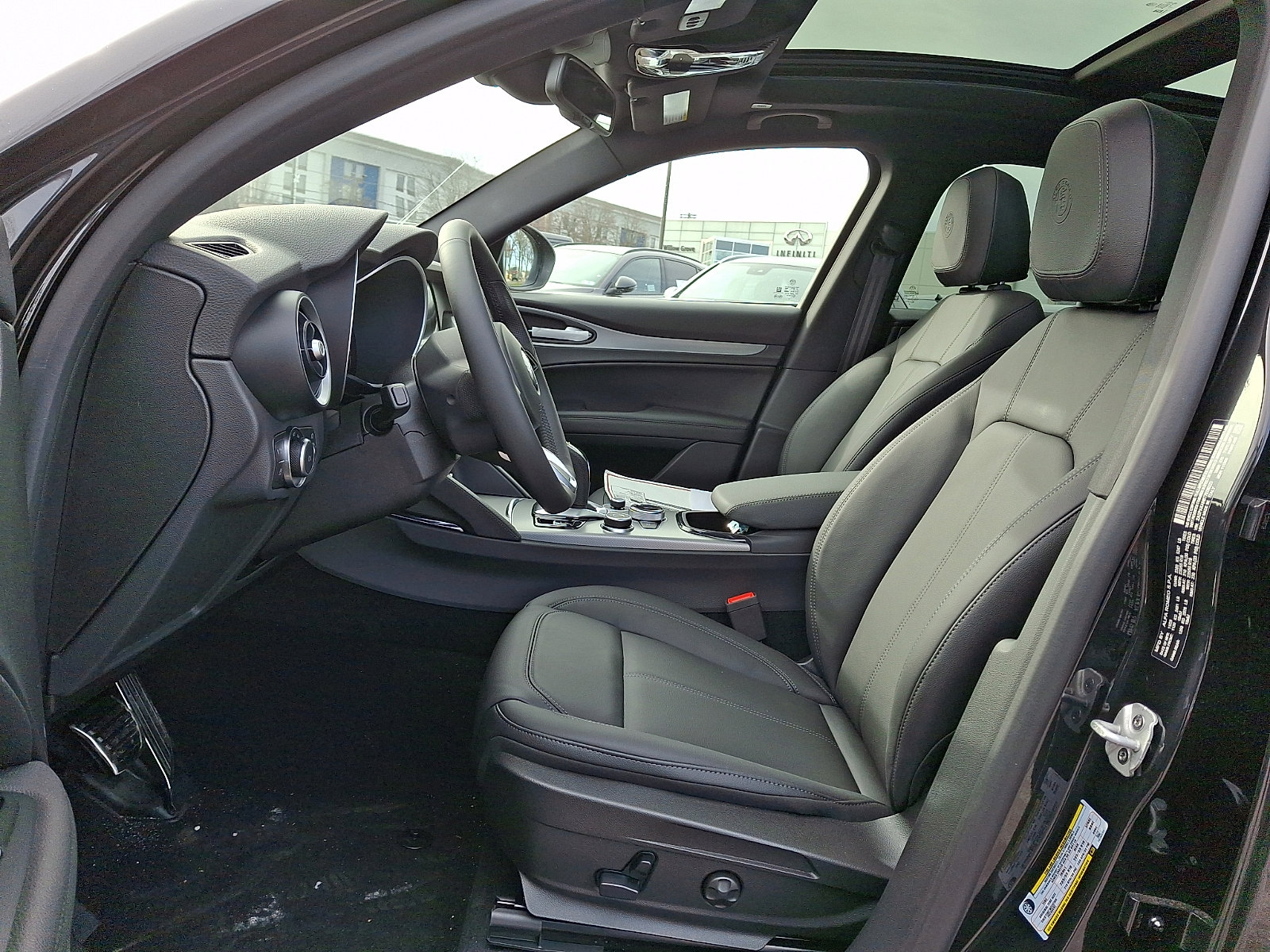 New 2026 Alfa Romeo Stelvio Sprint w/ Convenience Package image 9