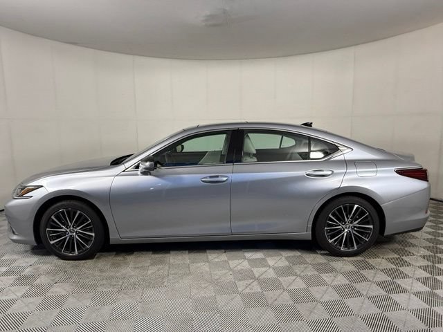 Certified 2024 Lexus ES 350 w/ Premium Package FWD image 3