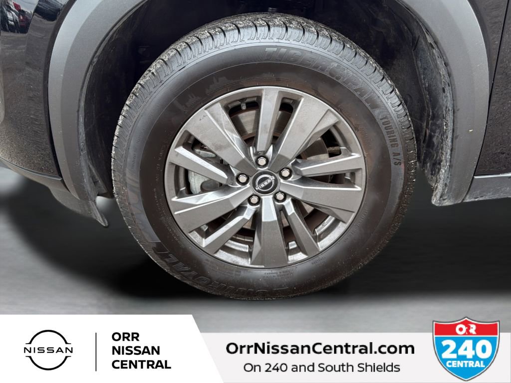 Used 2025 Nissan Pathfinder SV image 9
