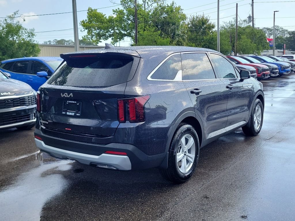 New 2026 Kia Sorento LX FWD image 6