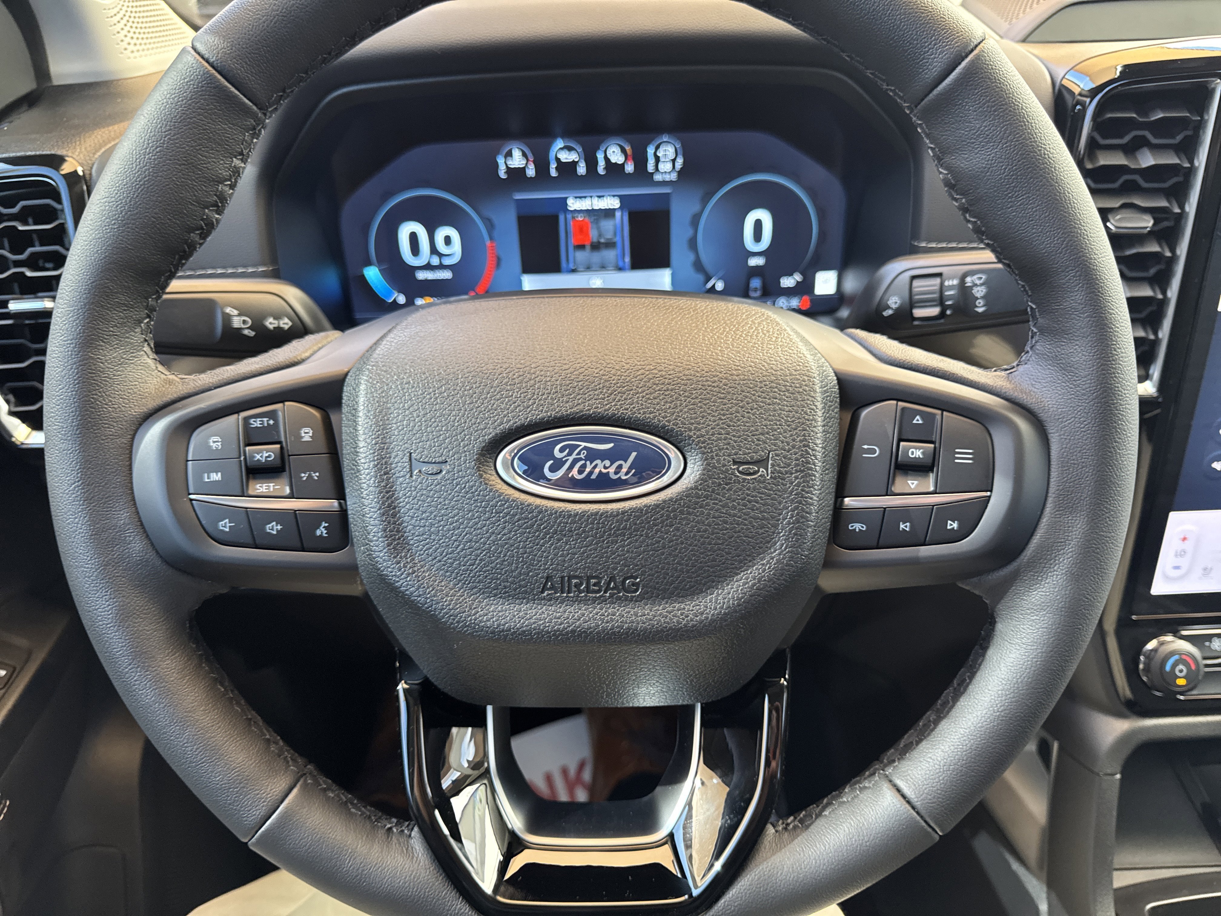 New 2025 Ford Ranger Lariat w/ FX4 Off-Road Package image 24