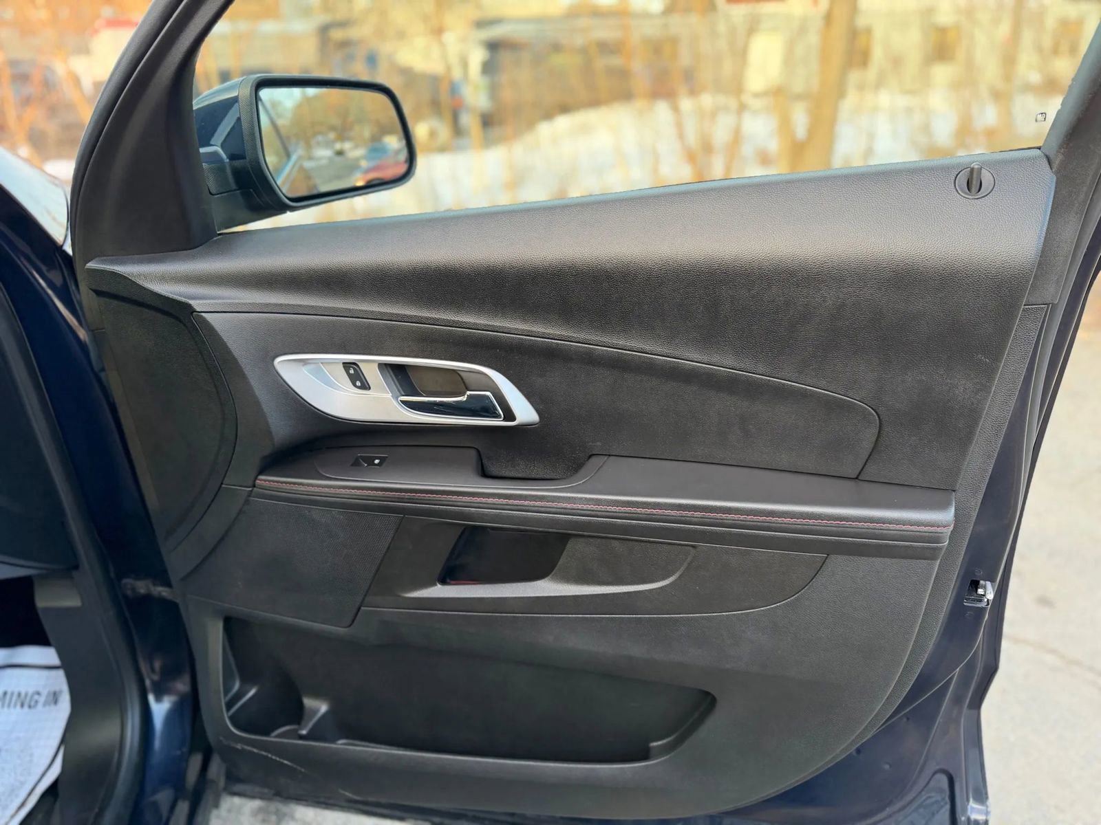 Used 2015 Chevrolet Equinox LT w/ Driver Convenience Package image 20