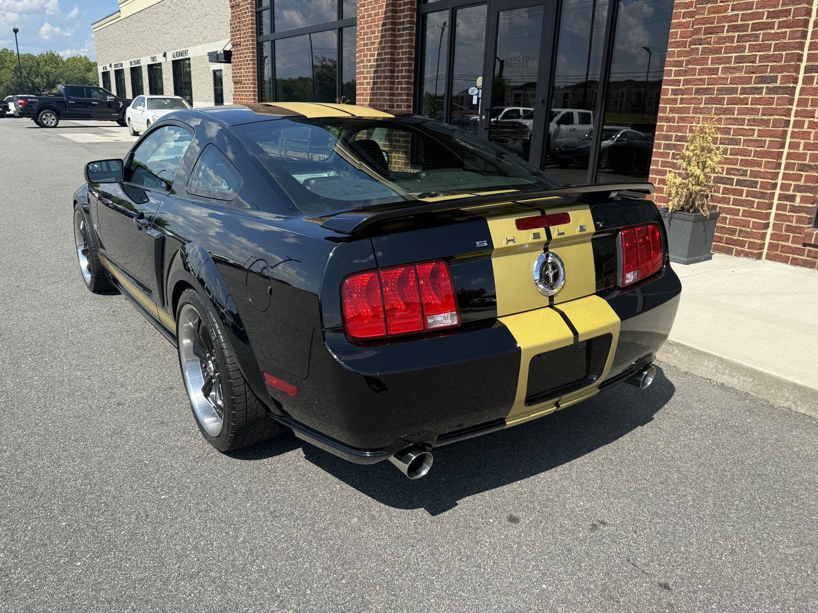Used 2006 Ford Mustang GT RWD image 4