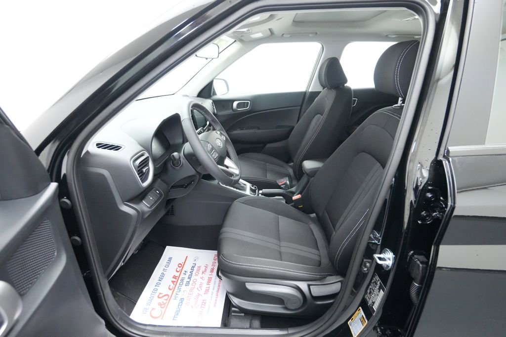 New 2026 Hyundai Venue SEL FWD image 15