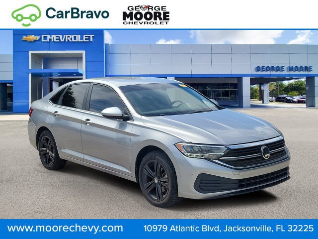Used 2023 Volkswagen Jetta SE w/ Black Wheel Package