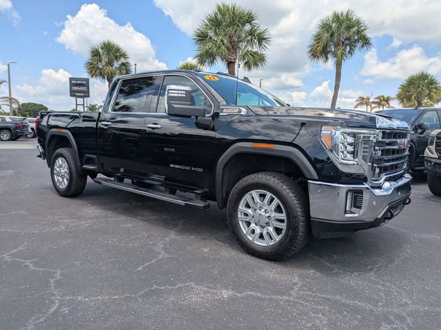 Used 2022 GMC Sierra 2500 SLT w/ SLT Premium Package AWD/4WD image 2