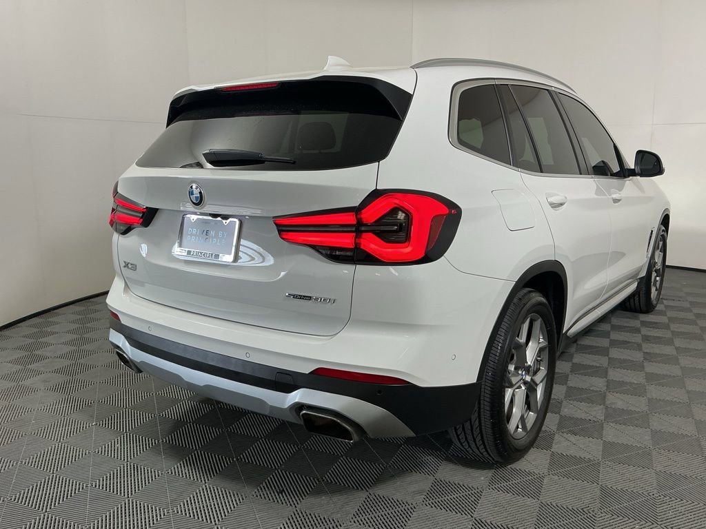Certified 2024 BMW X3 sDrive30i w/ Convenience Package RWD image 5
