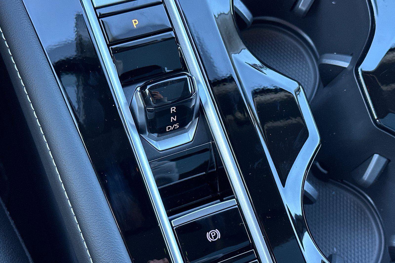 New 2026 Volkswagen Atlas SE image 21