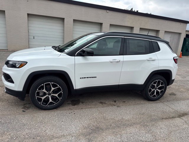 New 2026 Jeep Compass Limited AWD/4WD image 3