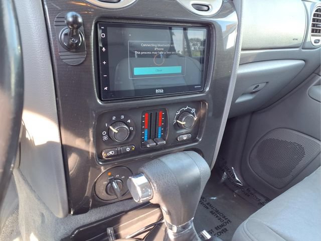 Used 2008 GMC Envoy SLE w/ Sun And Sound Package AWD/4WD image 8