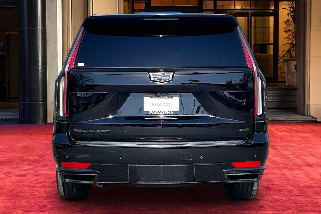 Used 2023 Cadillac Escalade ESV Premium Luxury w/ Performance Package AWD/4WD image 5