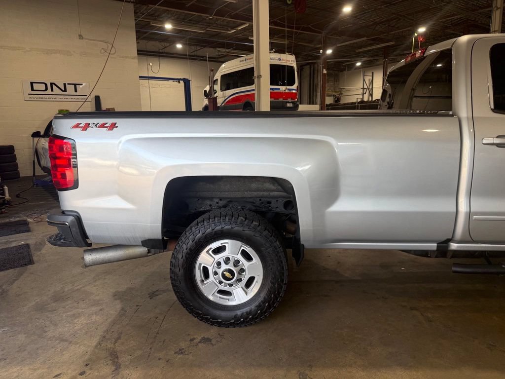 Used 2019 Chevrolet Silverado 2500 LT w/ LT Convenience Package AWD/4WD image 15