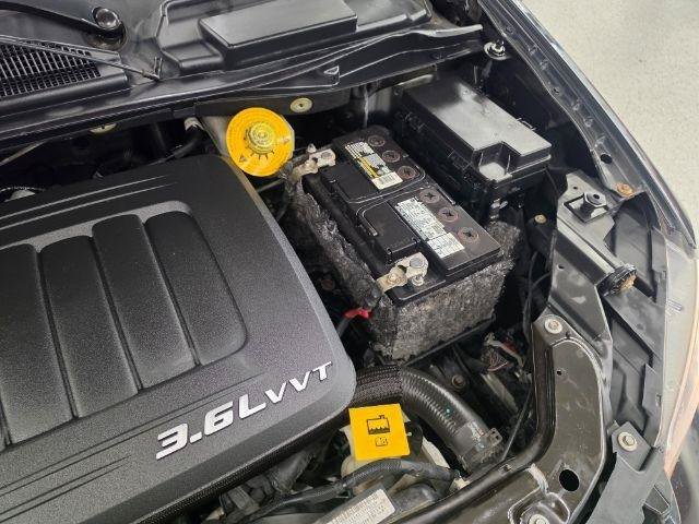 Used 2018 Dodge Grand Caravan SE FWD image 36