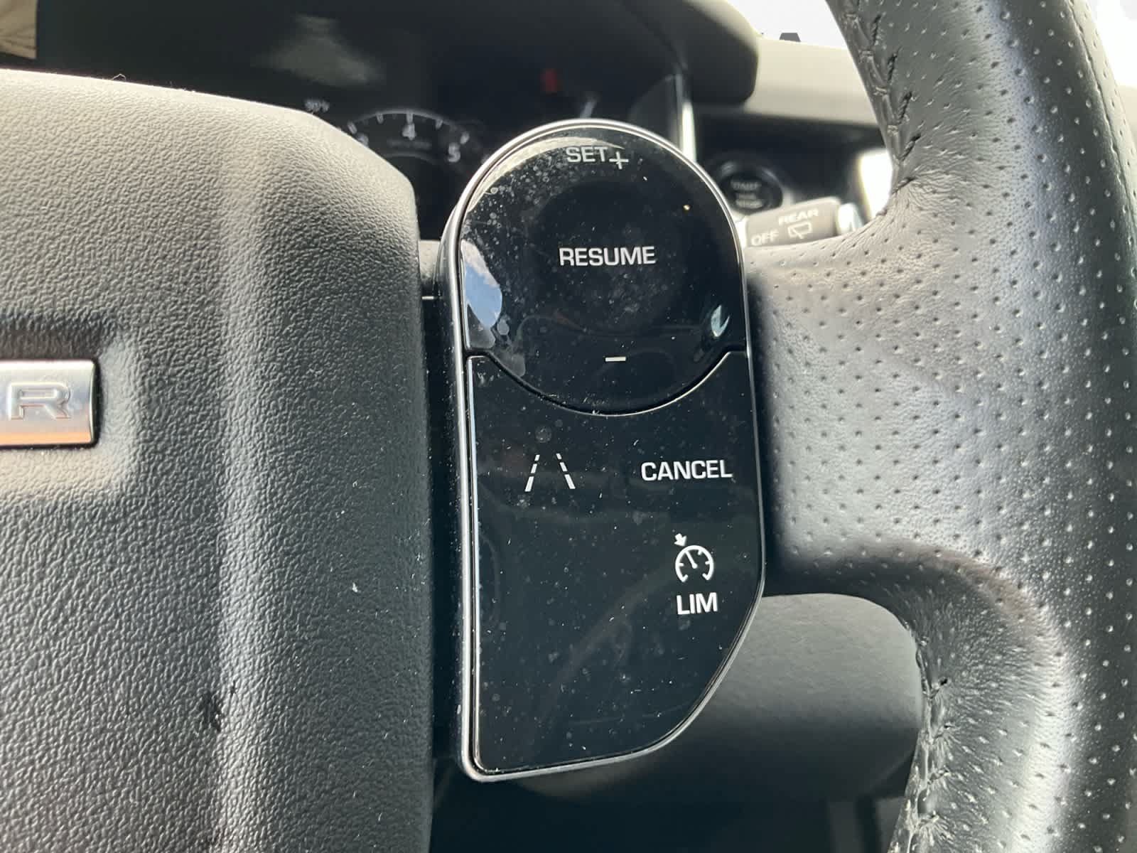 Used 2018 Land Rover Range Rover Sport HSE AWD/4WD image 21