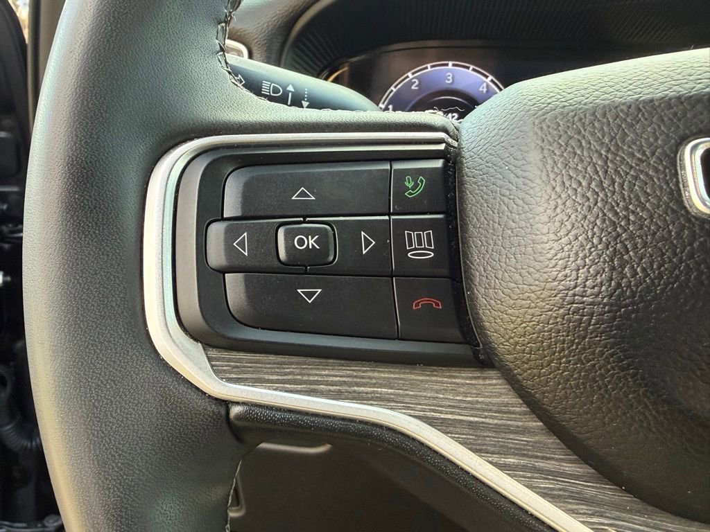 Certified 2024 Jeep Wagoneer Series II image 23