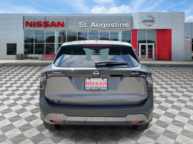 Certified 2025 Nissan Kicks SV FWD image 3